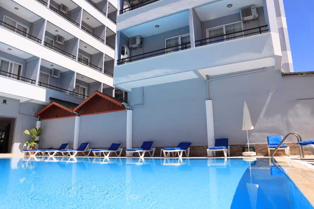 Kleopatra Smile Hotel — 3