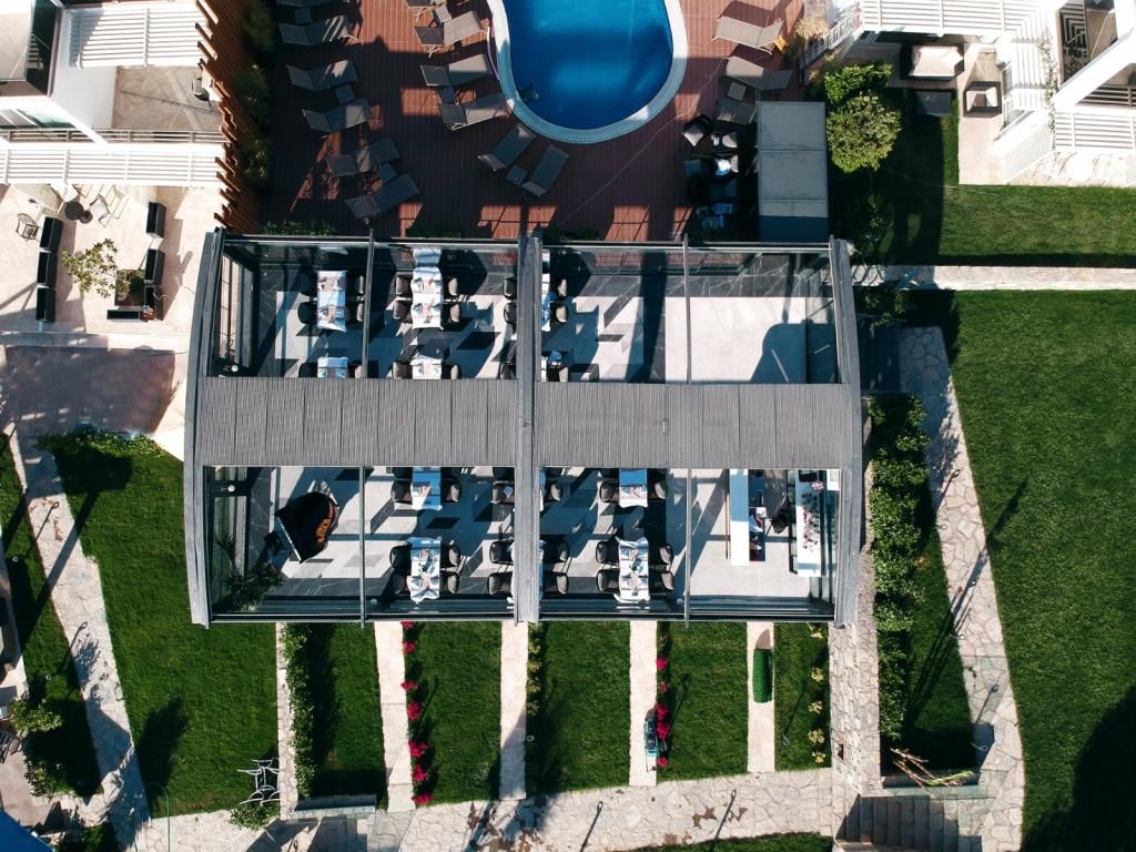 Roas Hotel   — 6