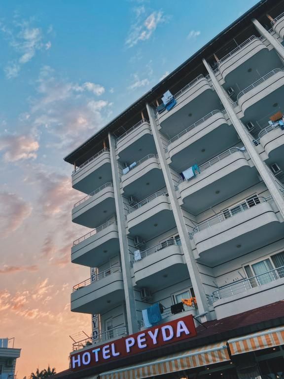 Peyda Hotel