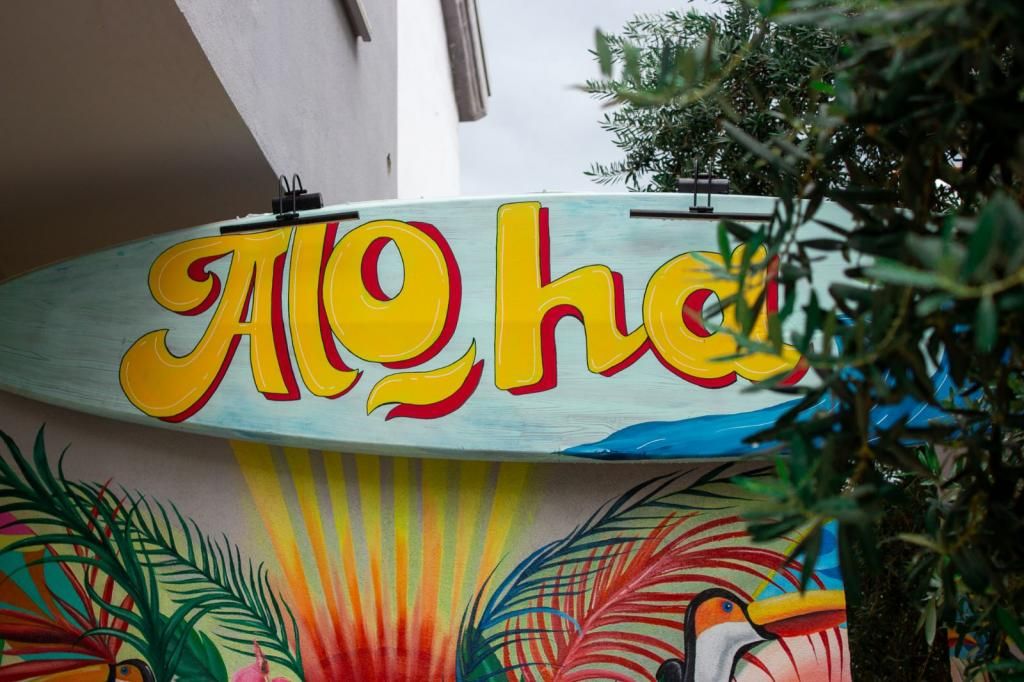 Aloha Suites — 8