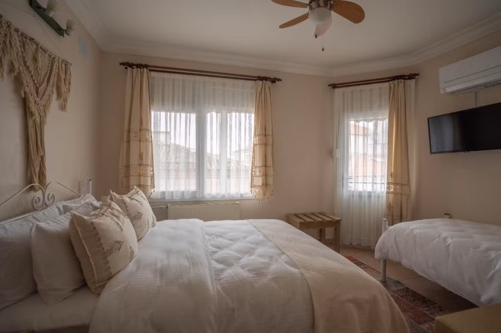 Cunda Zeytindalı Garden Otel — 3