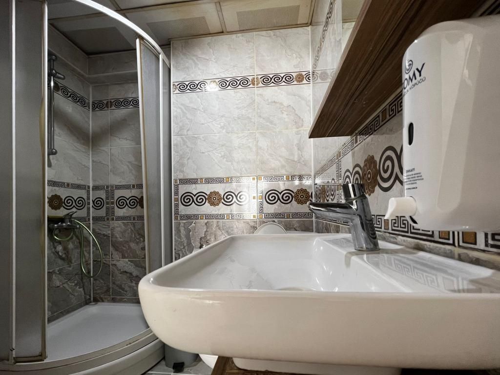 Luu Hotel — 5
