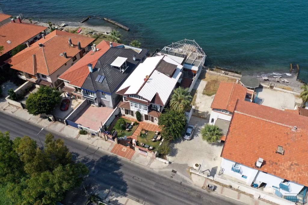  Black Lotus İzmir — 2