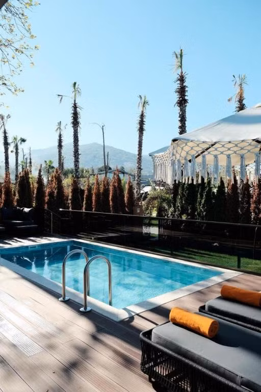 Velour Hotel Restaurant & Spa — 8