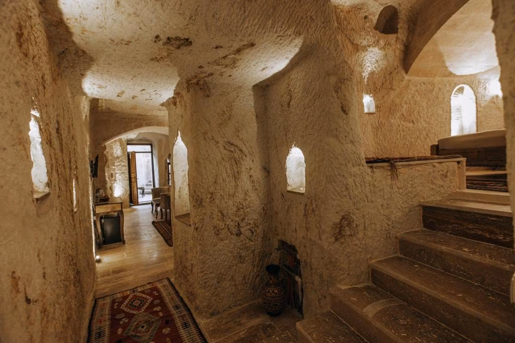 Lagania In Cave — 7