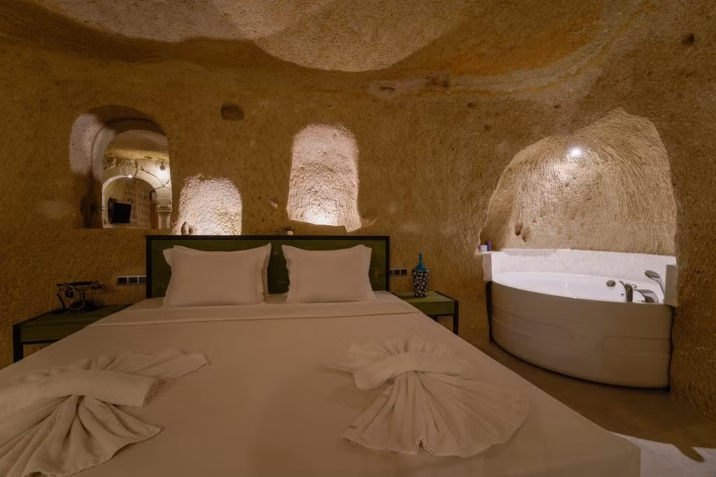 The Niche Cave Hotel +12 Adult — 9