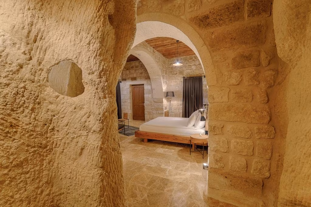 Solem Cave Suites — 9