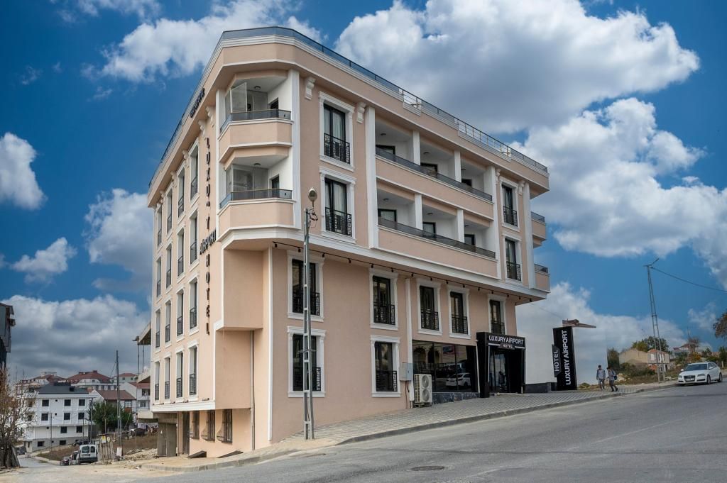 Luxury Airport Hotel — 6