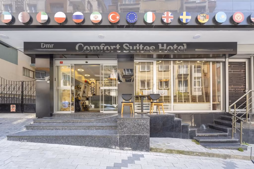 Comfort Suites Hotel — 3