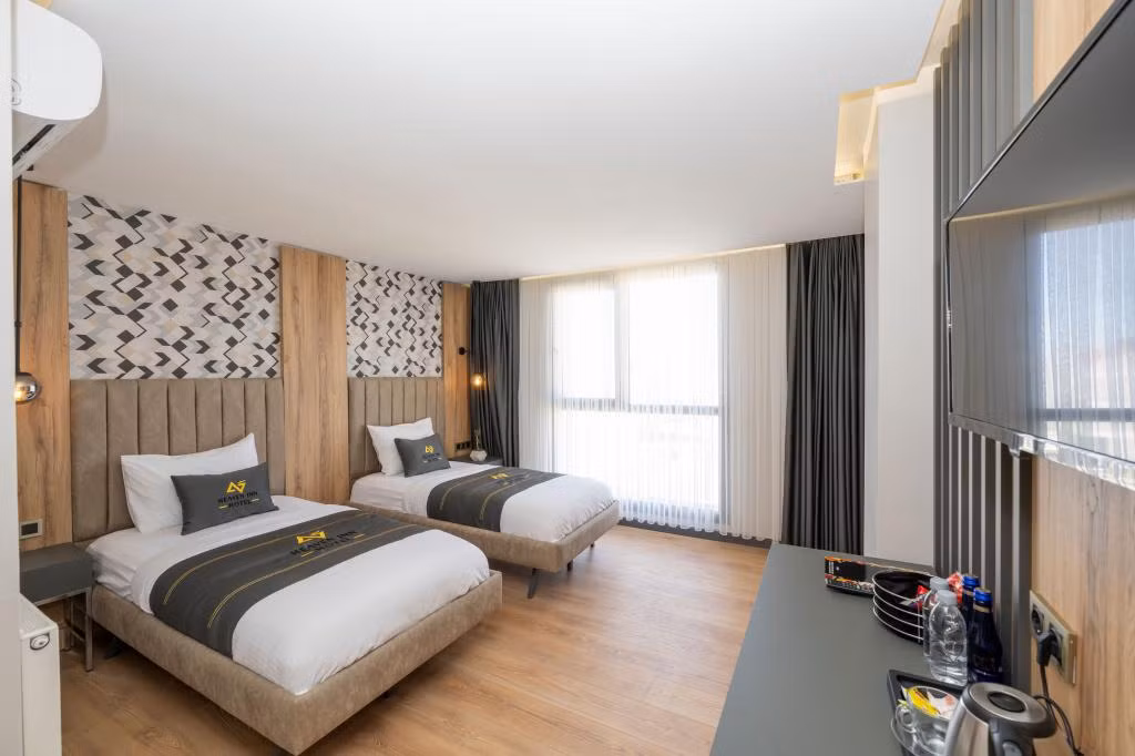 Heaven Inn Airport Hotel — 4