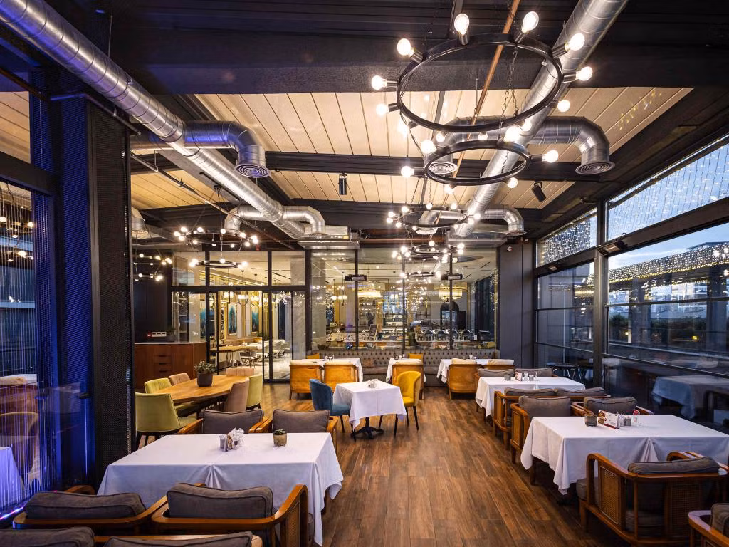 Mövenpick Living Istanbul Hotel — 2