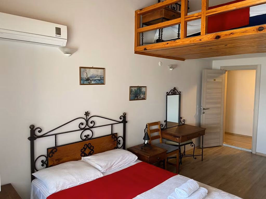 Naz Hotel Yeni Foça — 9