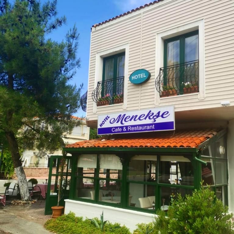 Menekşe Hotel Ayvalık — 9