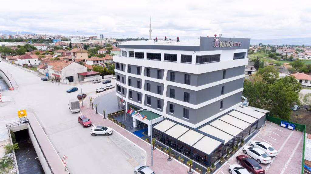 Kahra Otel — 4