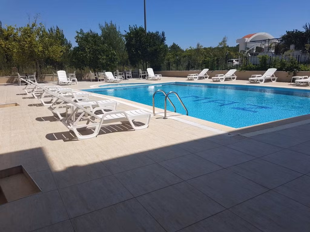 Elijah Hotel — 4