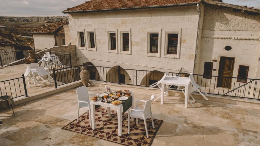 Daphne Cave Hotel — 4