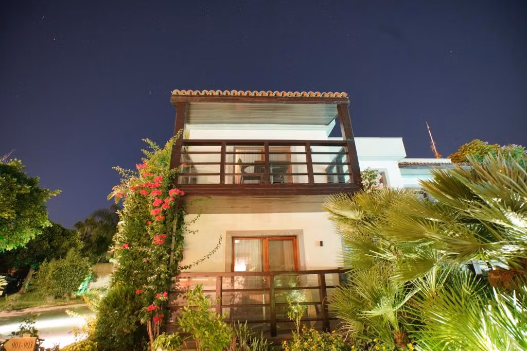 Faros Hotel Türkbükü — 2