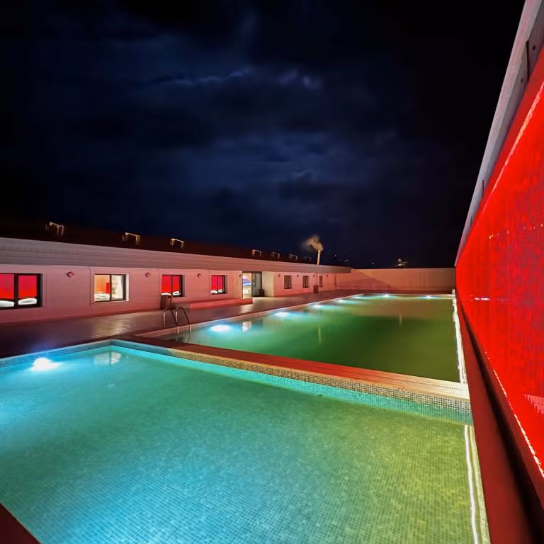 MQ Hotel Suites & SPA — 3