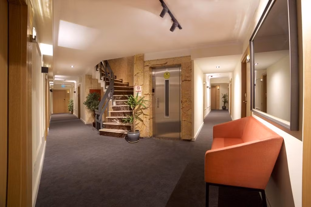 Barın Hotel — 7