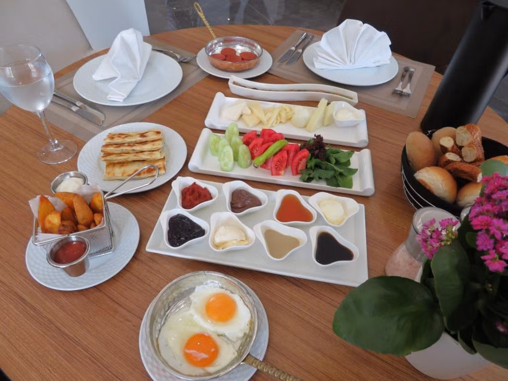 Güneş Hotel — 7