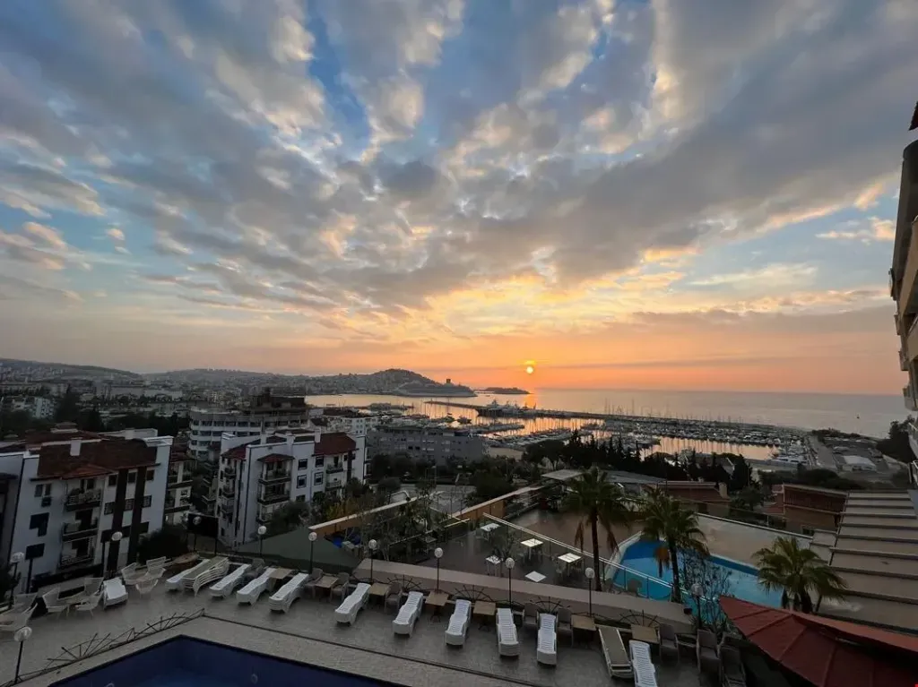 Suhan Seaport Hotel Kuşadası — 6