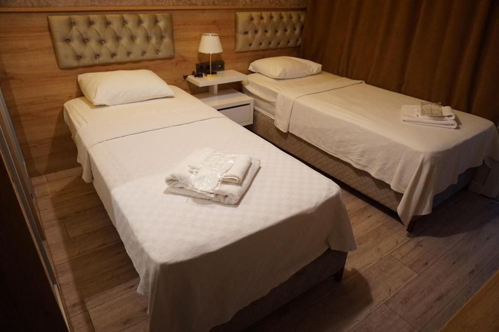 Çam Cahithan Otel — 7