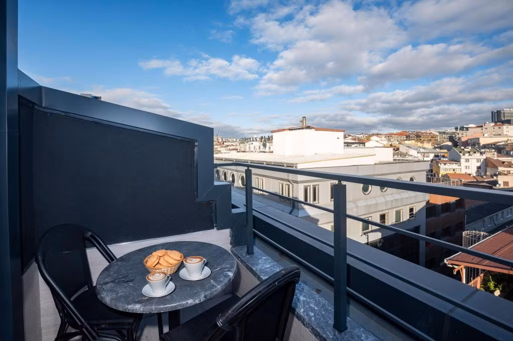 İcon Hotel Bomonti — 8