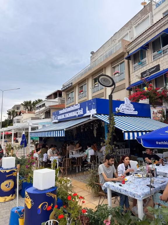 Çeşme Larimar Hotel