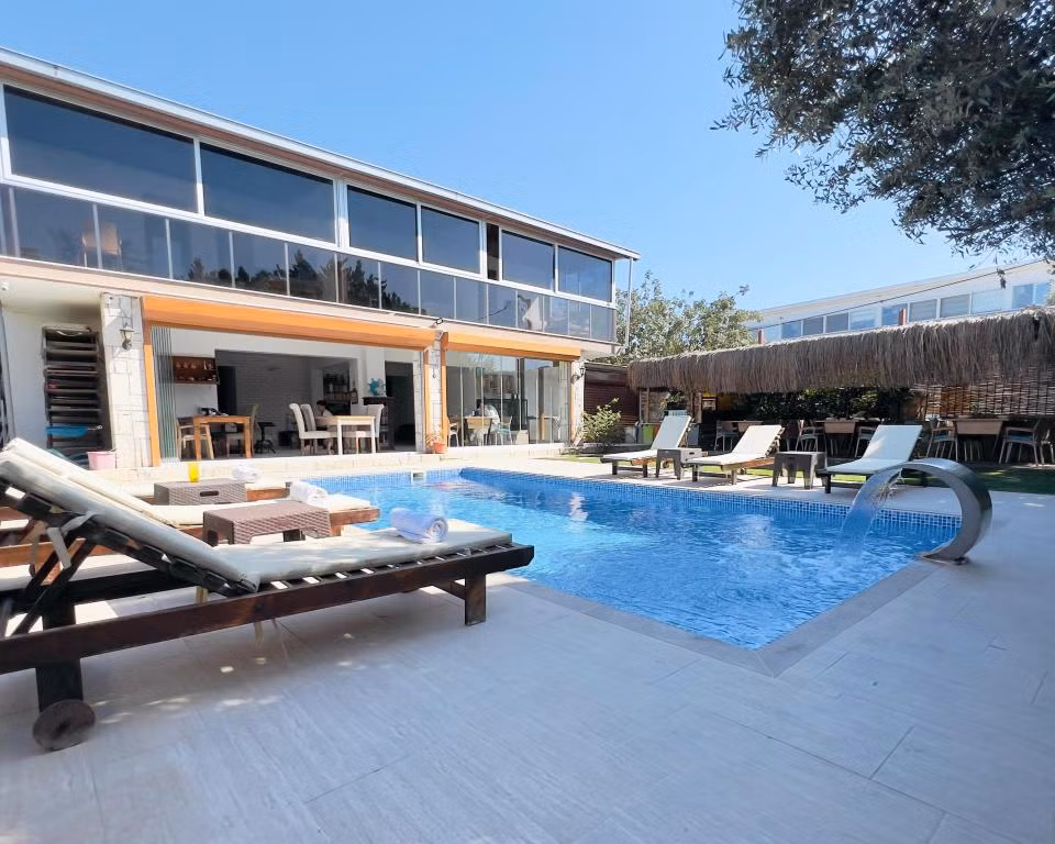 Çeşmeli Butik Otel — 4