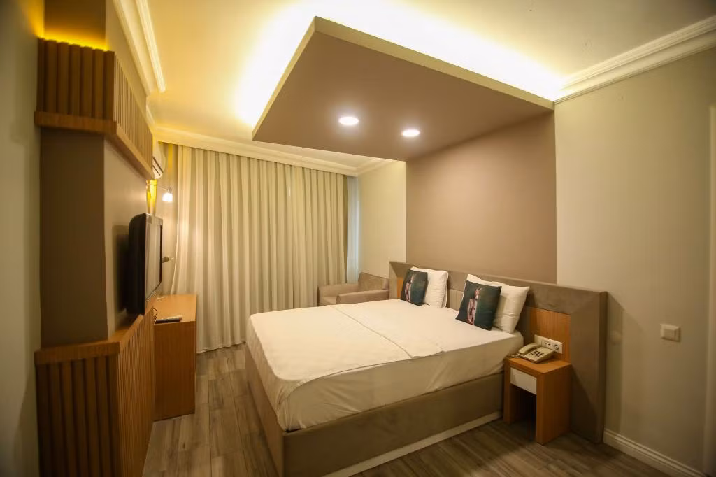 Çevik Palace Hotel — 8