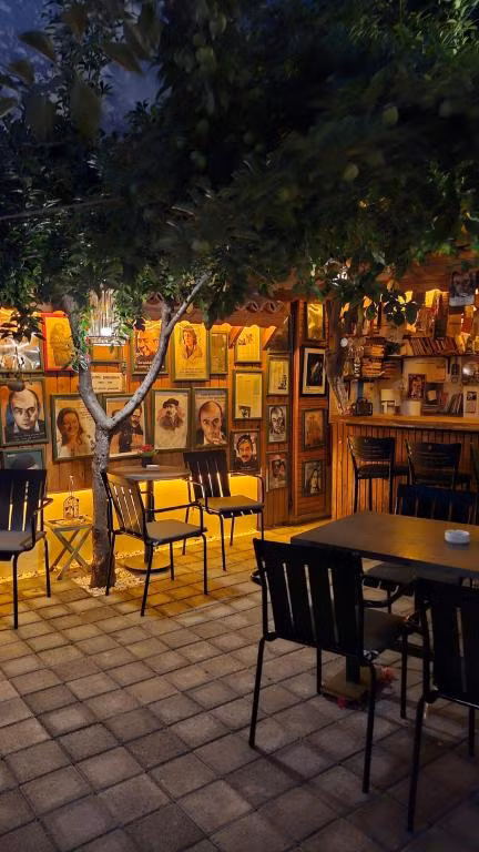 Şiirli Pansiyon Kafe Bar Sığacık  — 6