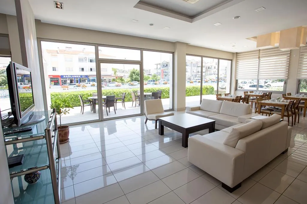 Çilek Marina Otel Çeşme — 6