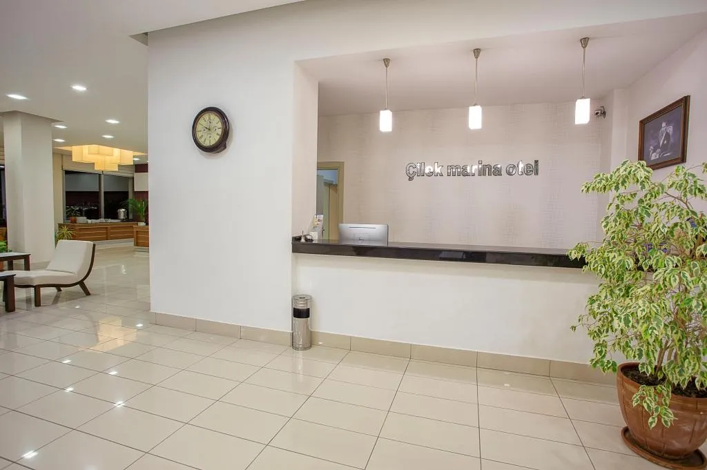 Çilek Marina Otel Çeşme — 4