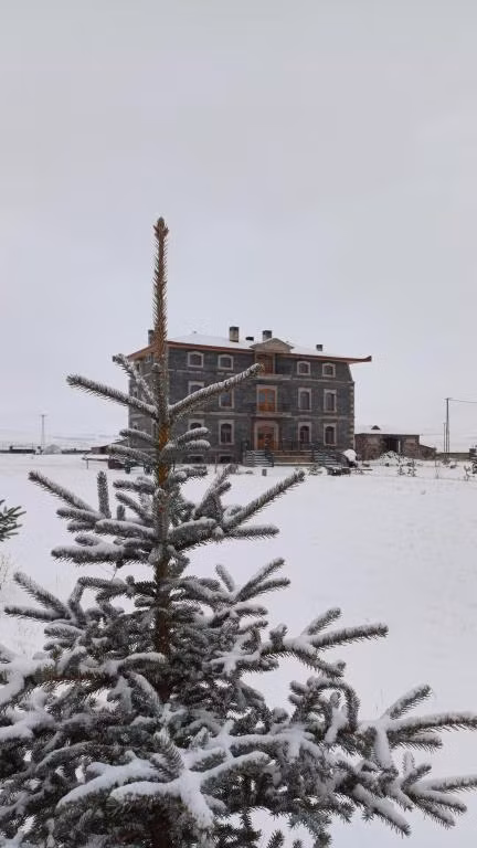 Çıldır Gölü Konağı