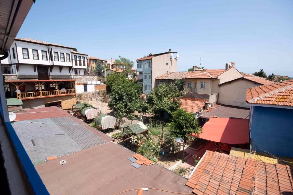 Öz Butik Otel Myrleia Antik Kent — 4
