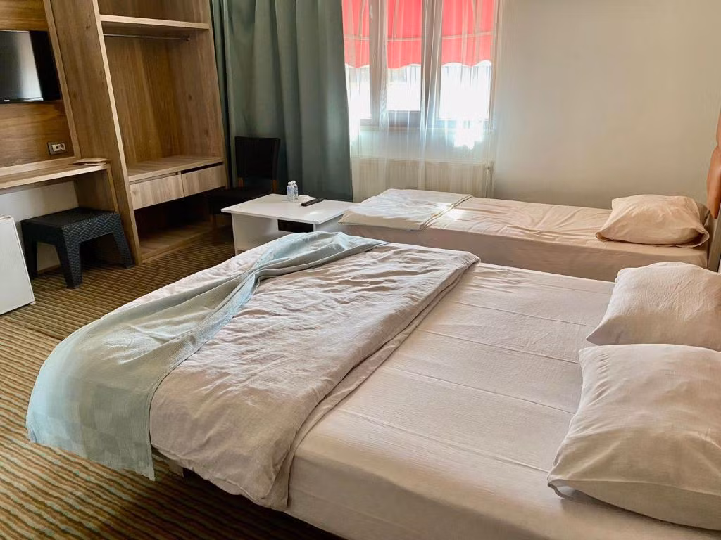 Öz Cumhuriyet Otel — 8