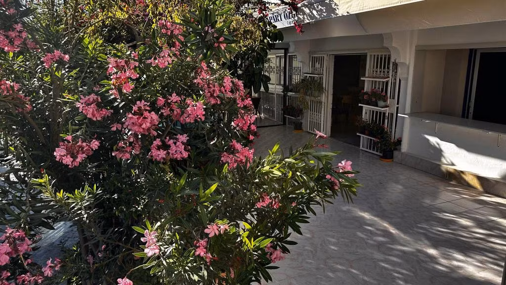 Özgün Apart Otel Kuşadası — 3