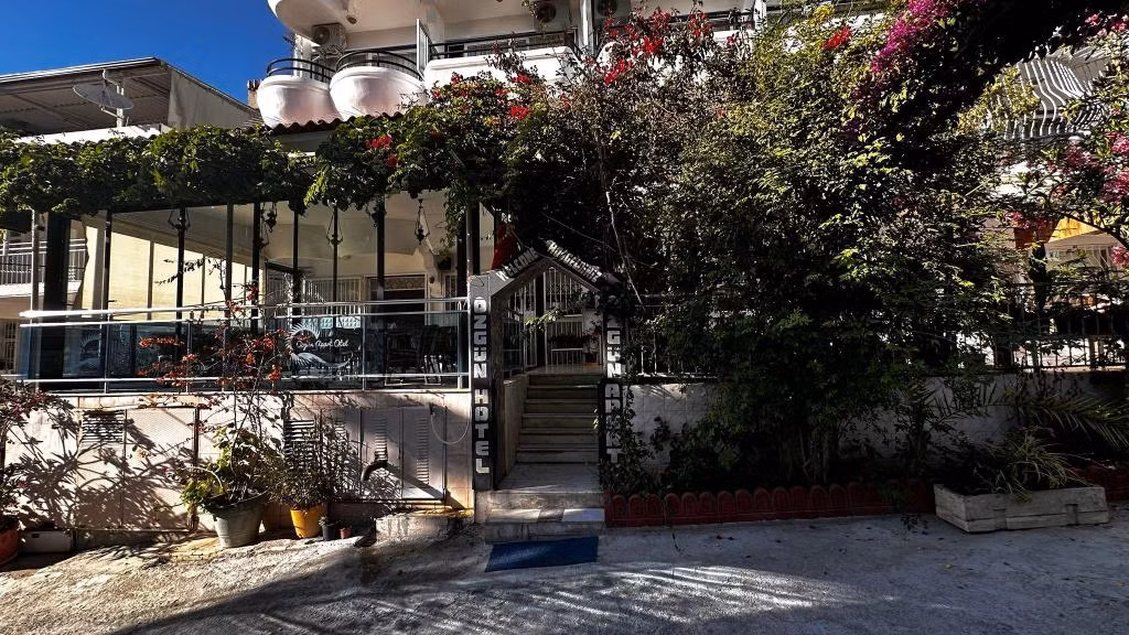 Özgün Apart Otel Kuşadası — 4