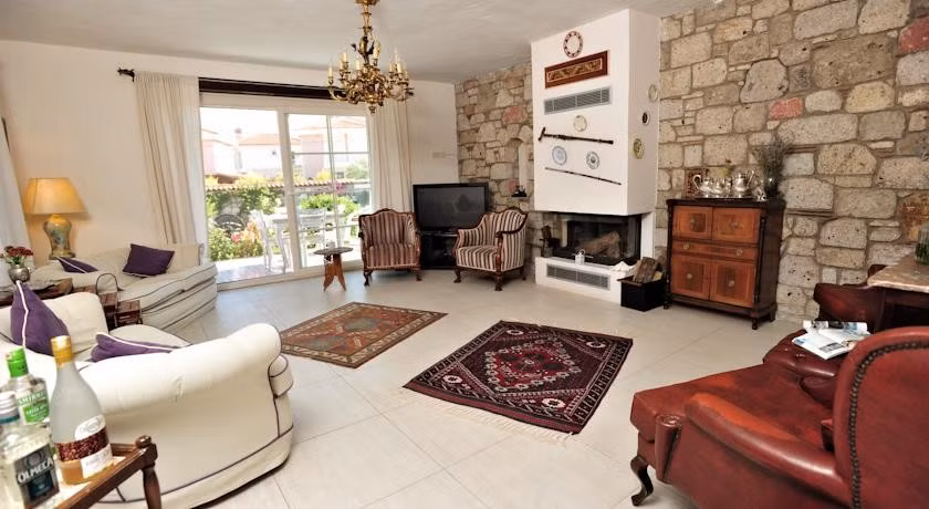 Alaçatı Sultan Konak Butik Otel — 8