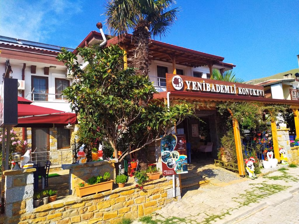 Yeni Bademli Konuk Evi — 4