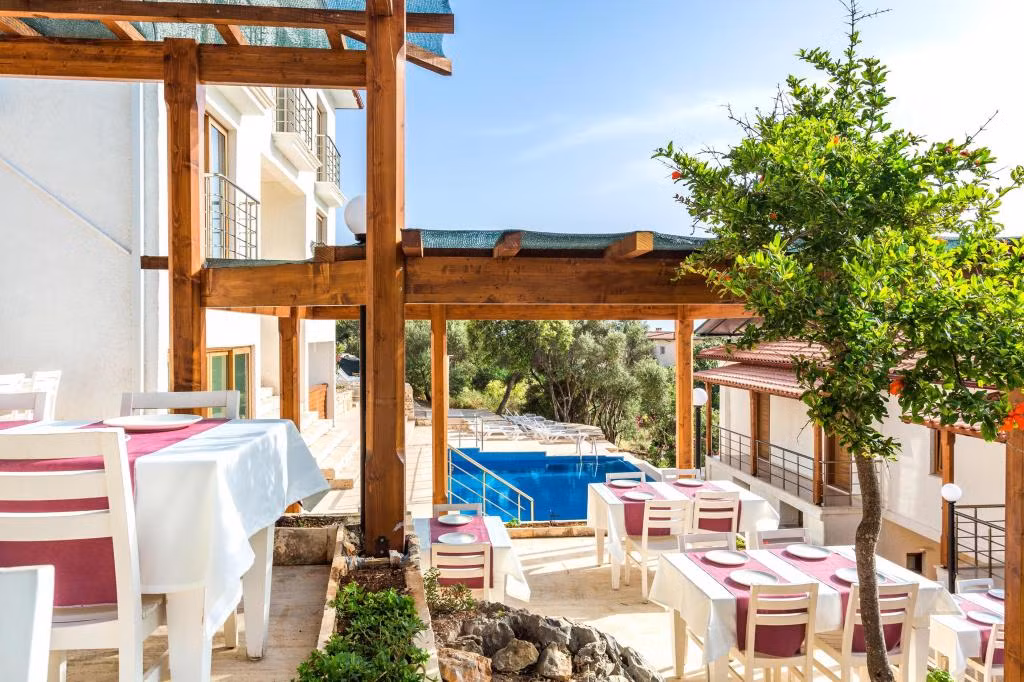 Medimar Hotel (+12) — 2
