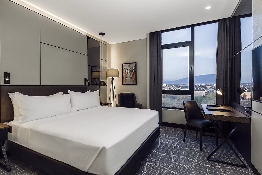 Bureau Collection Hotel — 9