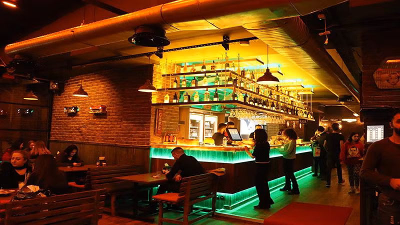 Hangover Central Otel — 7