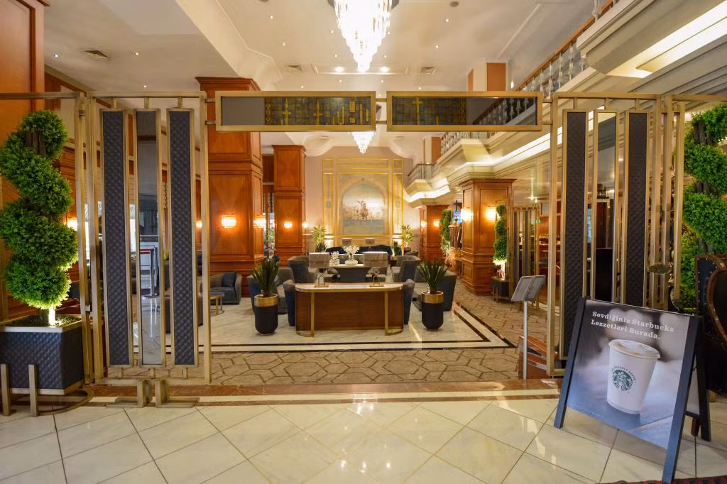 Akgün İstanbul Hotel — 9
