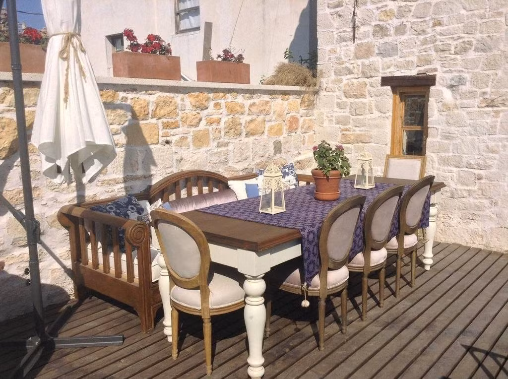 Eski Taş Otel — 7