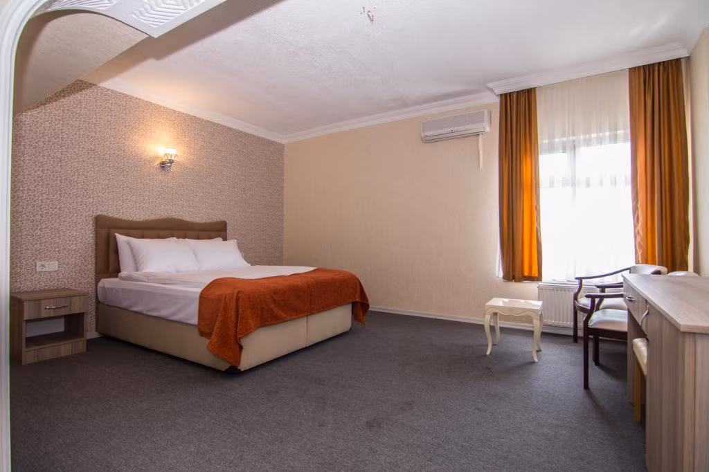 An Grand Hotel — 9