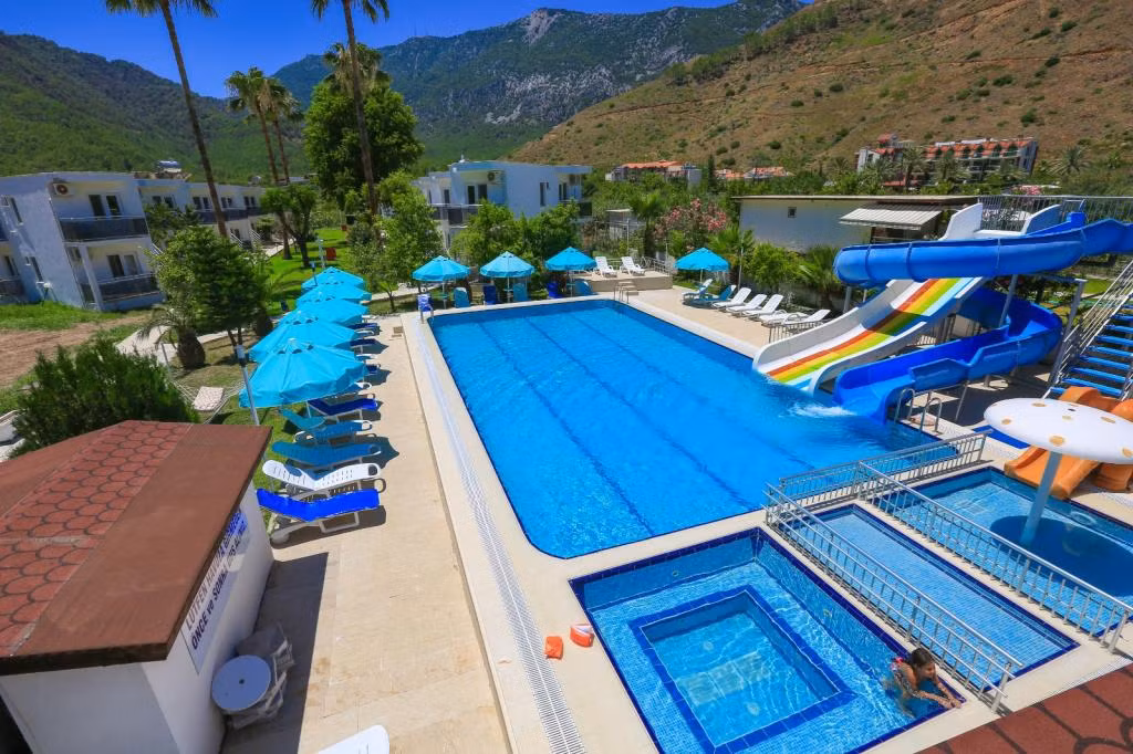 Hotel Albos 