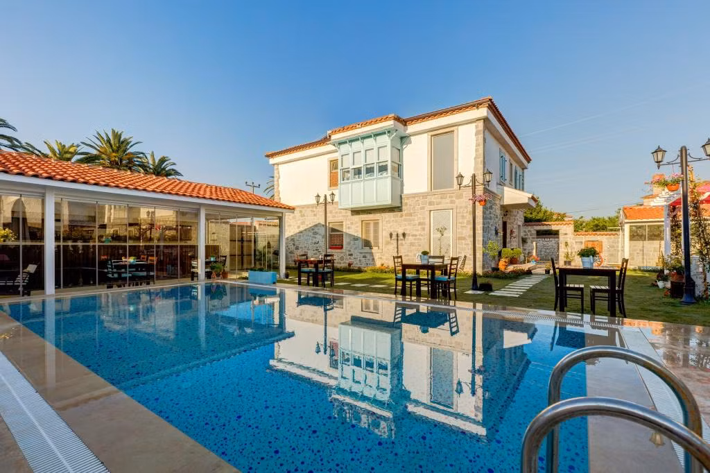 Bella Pietra Butik Hotel — 7