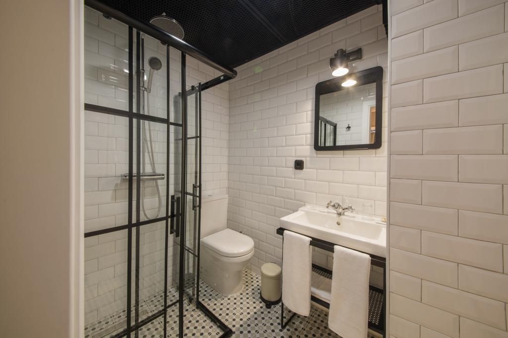 Garp Hotel — 7