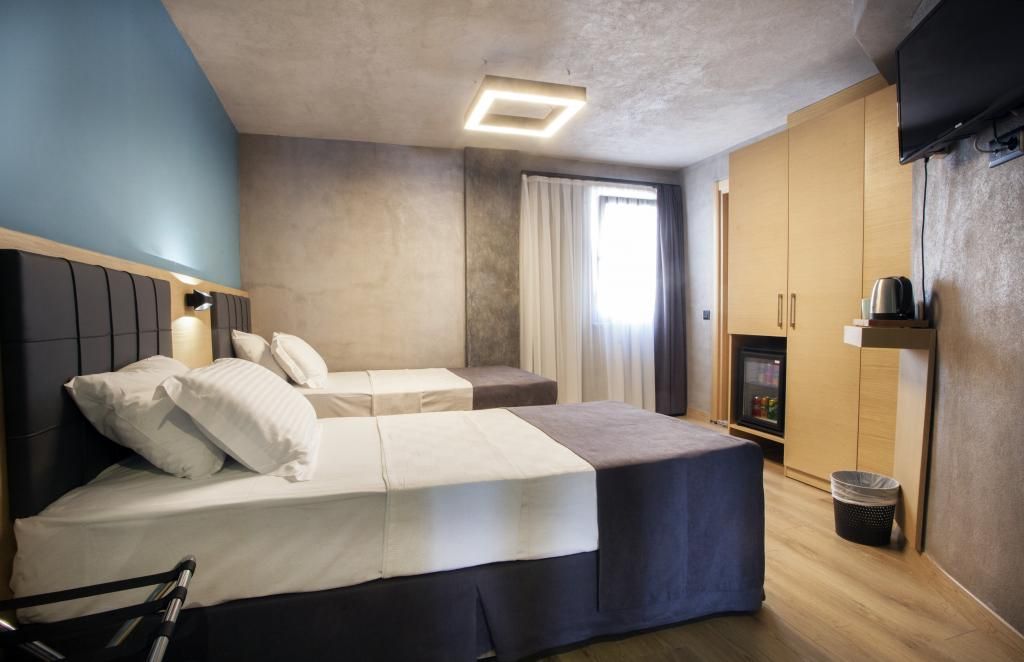 Kadıköy Red Stone Butik Otel — 7